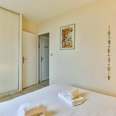 Les Pinsons - Jardin - Parking - Wifi Holiday home