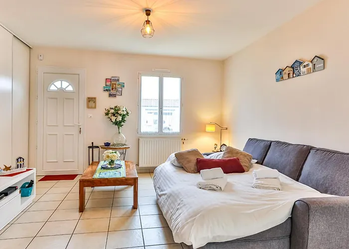 Prázdninový dům Les Pinsons - Jardin - Parking - Wifi